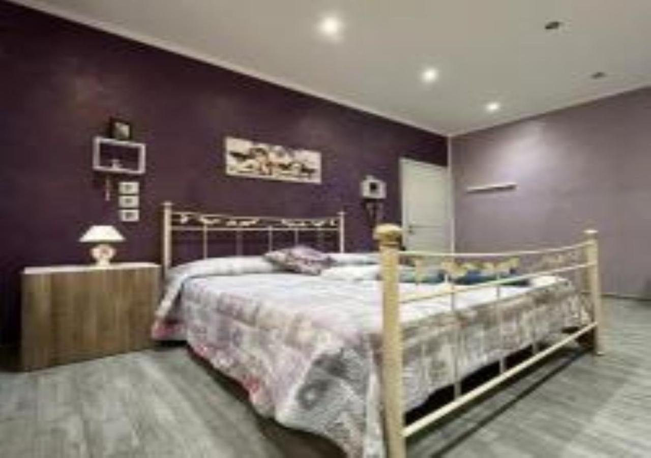 Casa Vacanza Glicine Venaria Reale Bagian luar foto